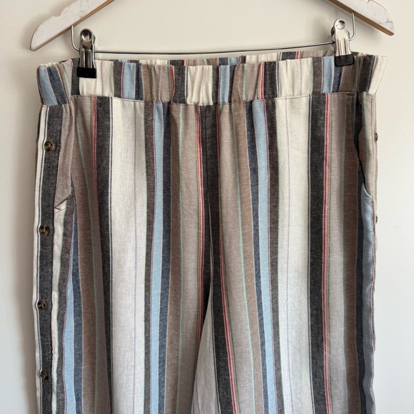 SOFT SURROUNDINGS L Sera Cropped Pants Striped Linen Blend Button Sides Large - Picture 3 of 11